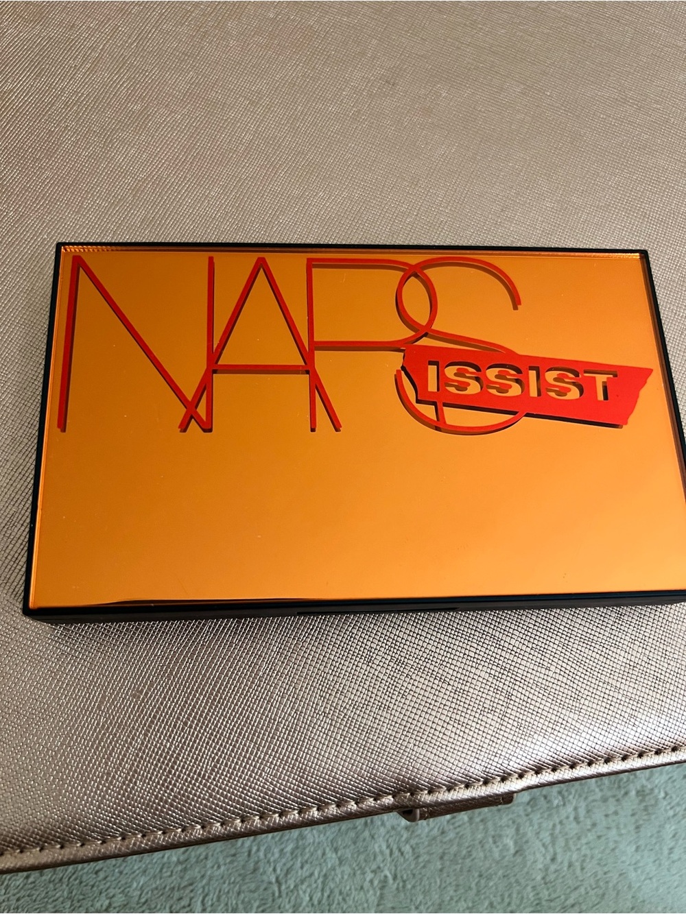 NARS issist *Limited Edition*

Cheek Palette Unfiltered I